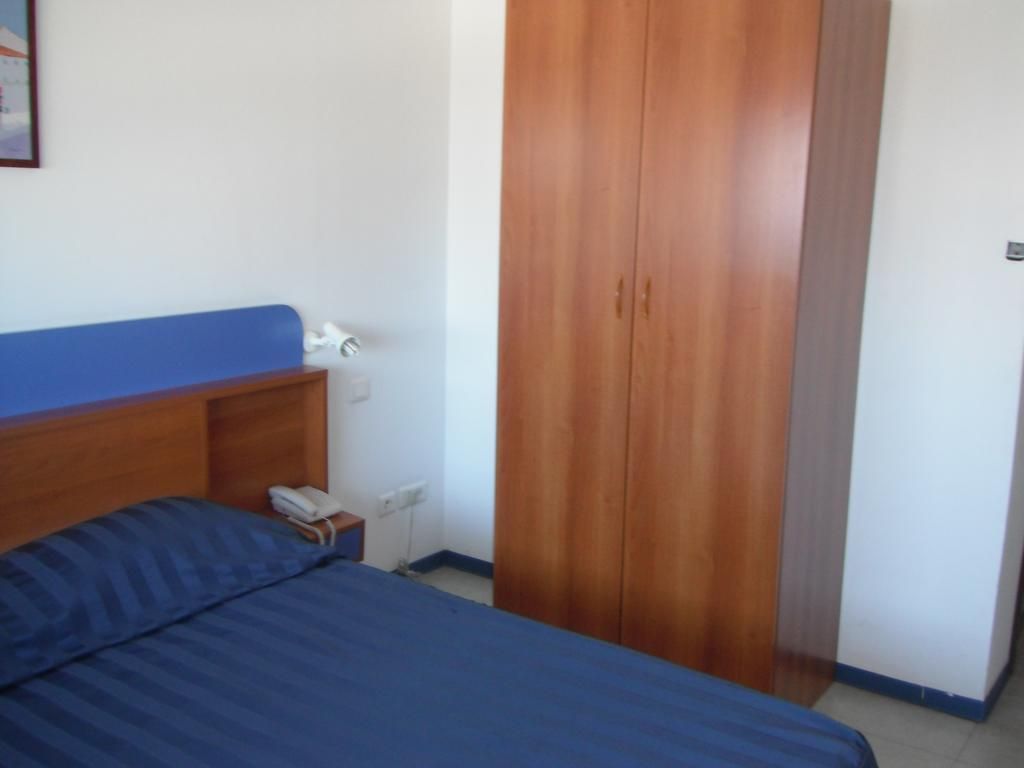 Clermont Ferrand - Corse, France - Hôtel Sampiero - Corse, France