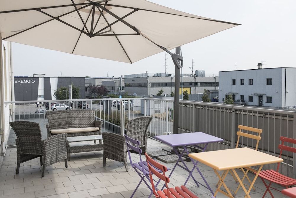 Paris - Reggio Emilia - Hotel Corte Business - Reggio Emilia