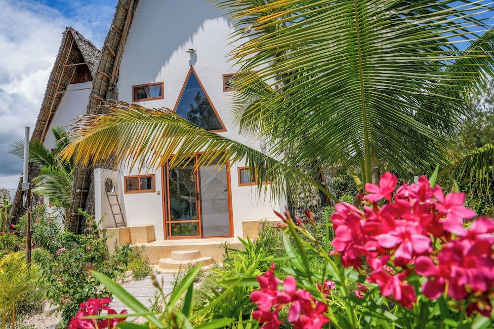 Nice - Kiwengwa - La Perla Beach Resort, Zanzibar - Your Beachfront Private Haven - Kiwengwa