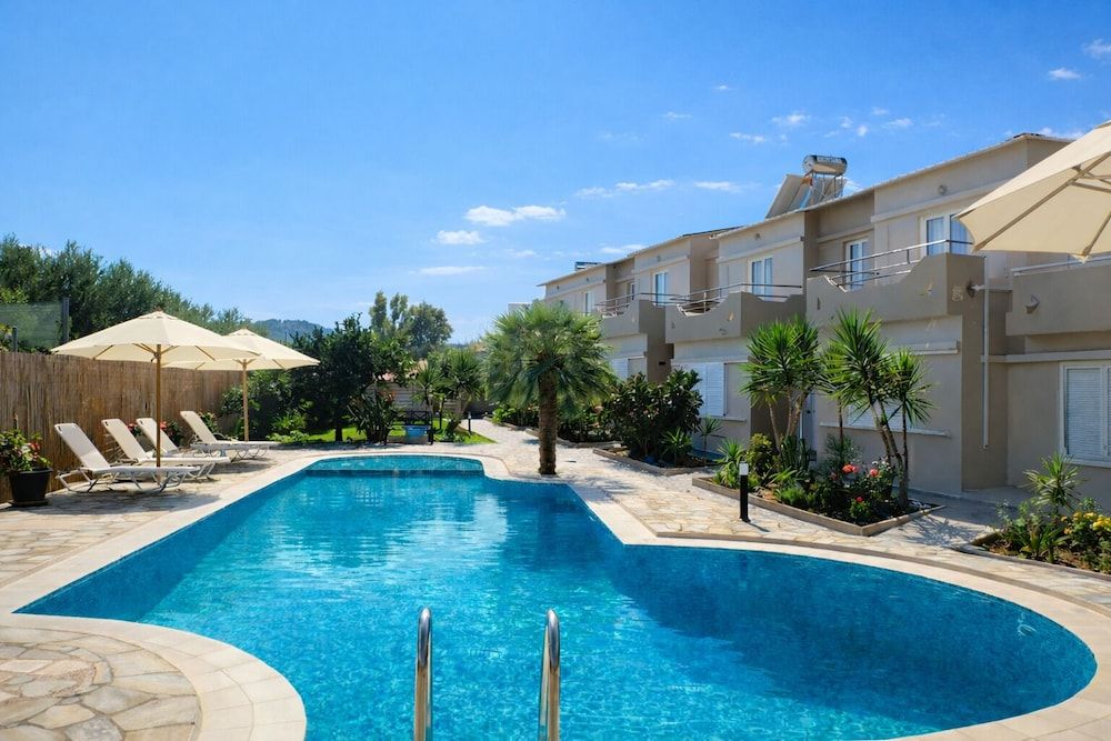 Marseille - Platanias (Crete) - Secret Garden Hotel - Platanias (Crete)