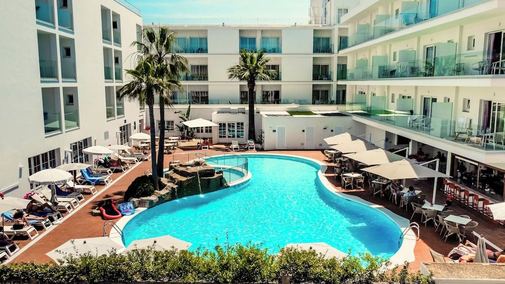 Paris - Cala Ratjada - Hotel Capricho - Cala Ratjada
