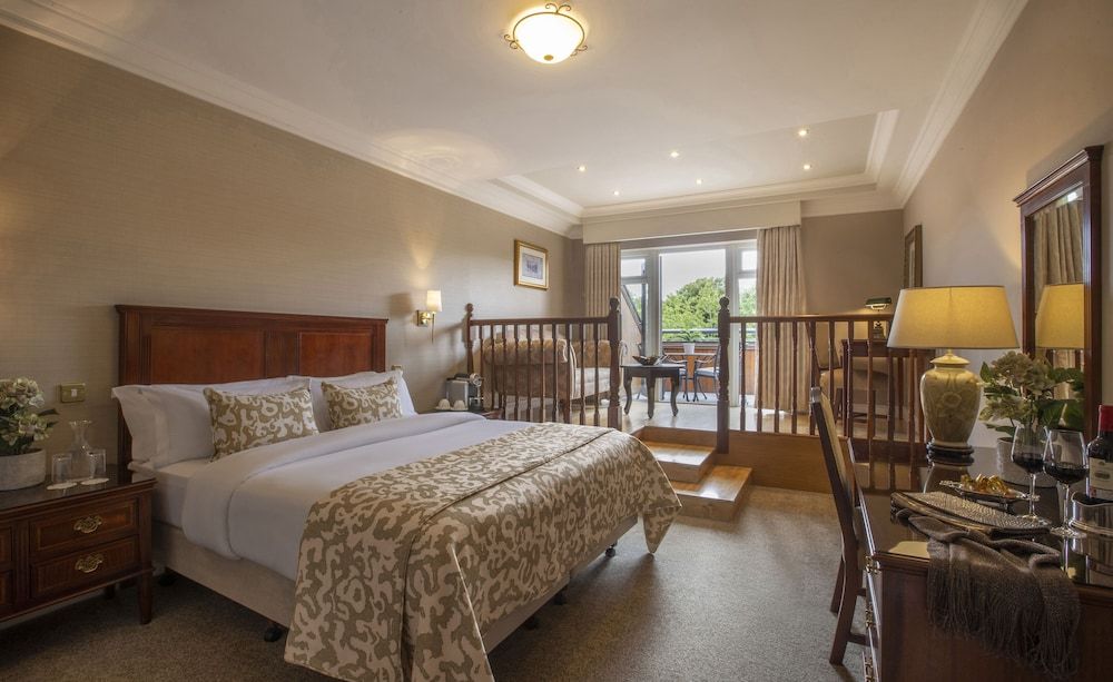 Paris - Maynooth - Court Yard Hotel - Maynooth