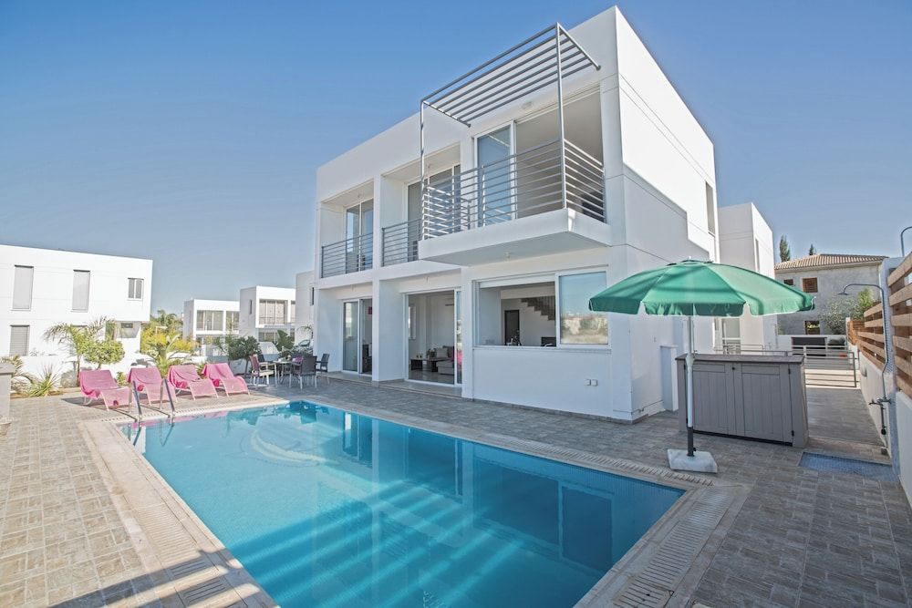 Lyon - Paralimni - Protaras Pearl Villa Pe16 - Paralimni