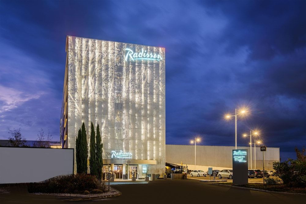 Bâle Mulhouse - Paris Roissy Charles de Gaulle aéroport CDG - Radisson Hotel Paris Le Bourget - Paris Roissy Charles de Gaulle aéroport CDG