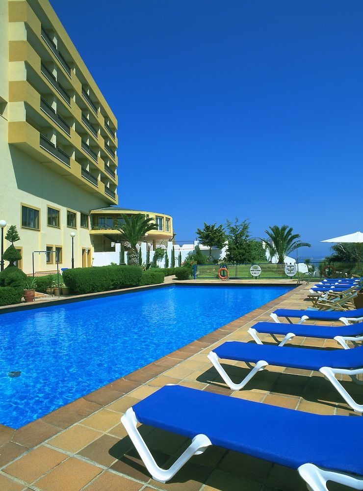 Paris - Melilla - Parador de Melilla - Melilla