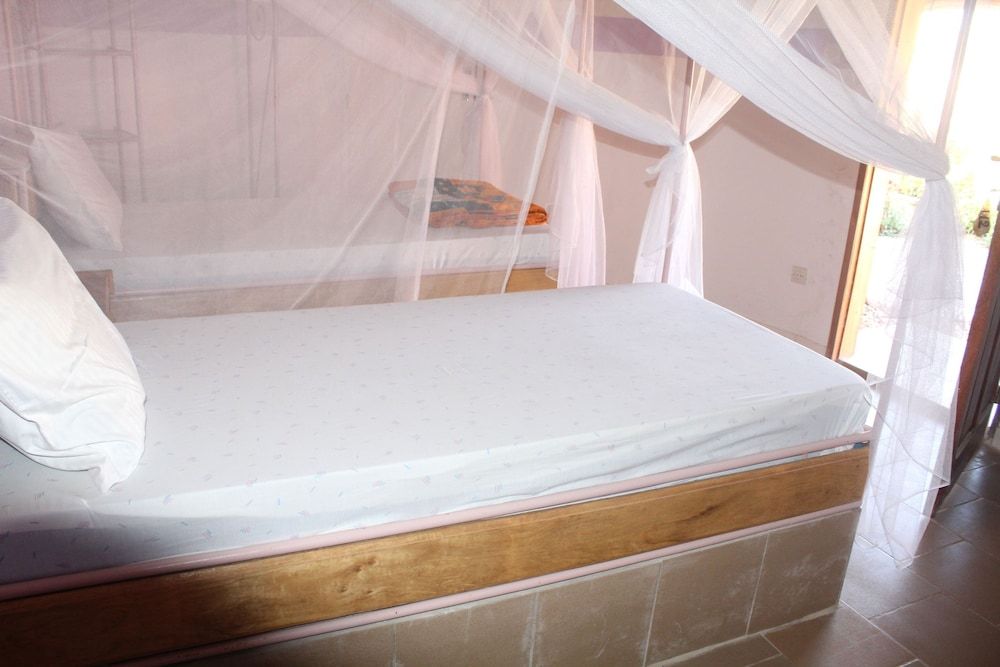 Paris - Niaga - Hotel Toolbi - Niaga