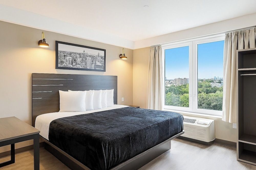Nice - Bronx - LIV Hotel Bronx - Newly Built - Bronx