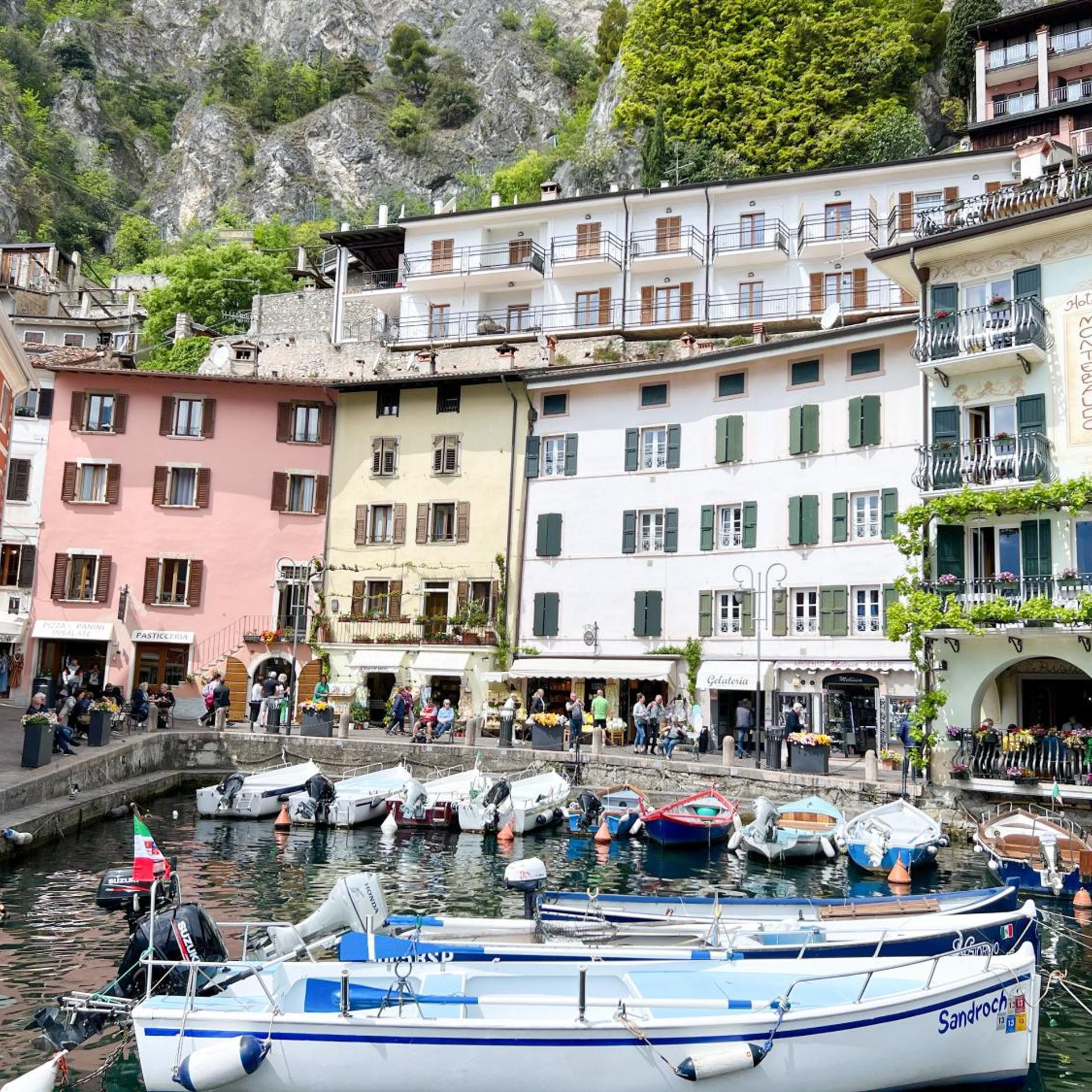 Paris - Lac de Garde, Italie - Hotel Castell - Montagnoli Group - Lac de Garde, Italie
