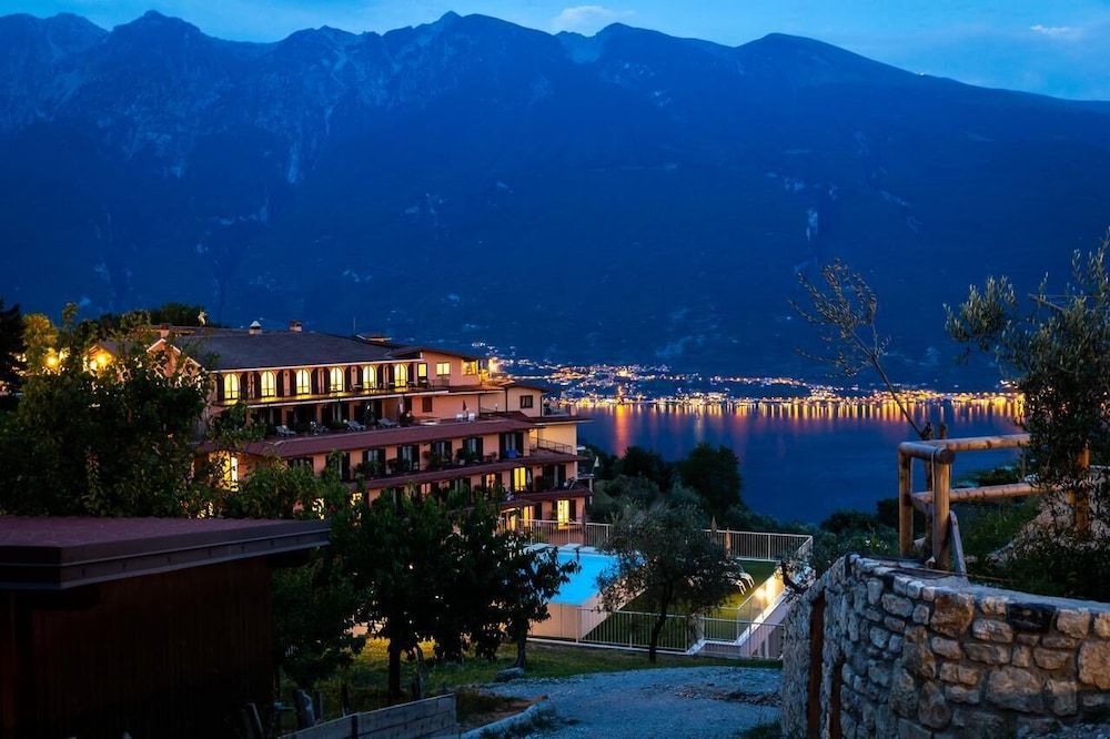 Nantes - Malcesine - Park Hotel Zanzanù - Malcesine