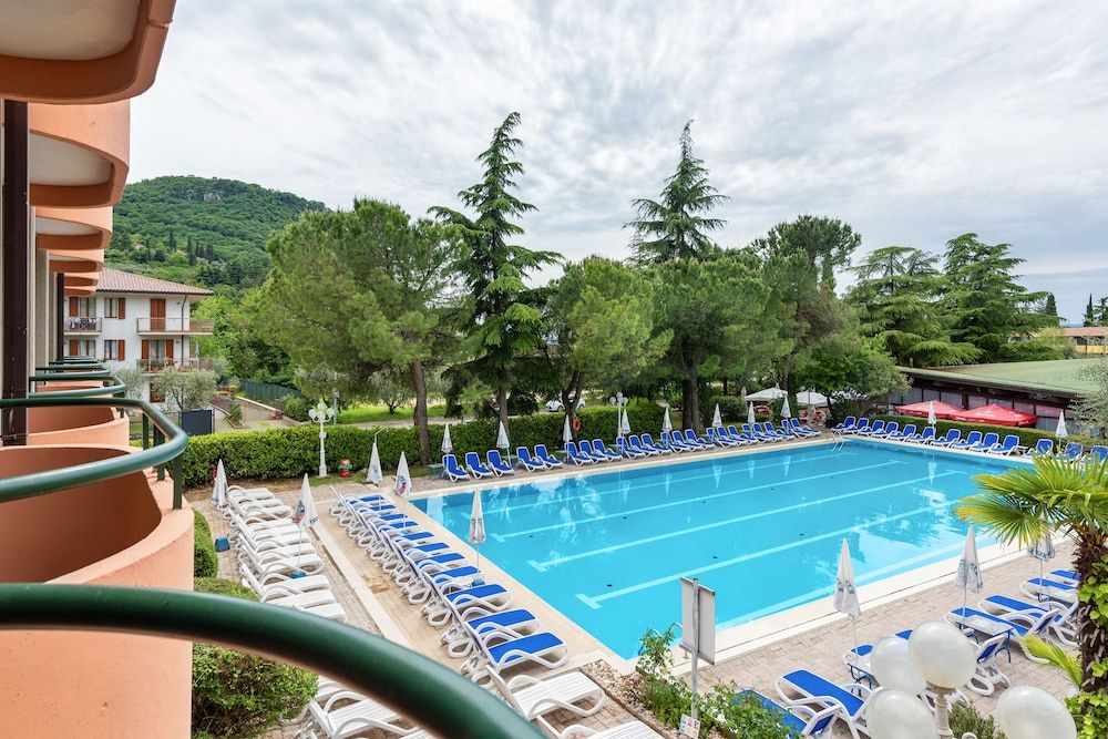 Lyon - Garda - Hotel Royal - Garda