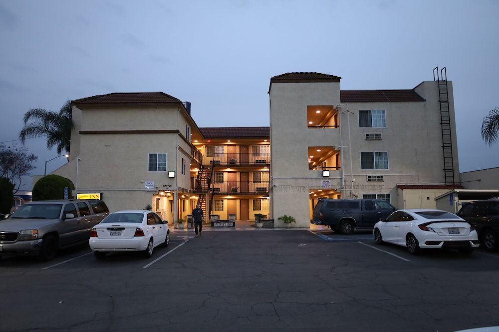 Bâle Mulhouse - Los Angeles (CA) - Lambert Inn - Los Angeles (CA)